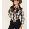Roper Women's Plaid Print Long Sleeve Pearl Snap Western Shirt -Wrangle Clothing Shop 2000352242 001 P1