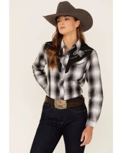 Roper Women's Plaid Print Long Sleeve Pearl Snap Western Shirt