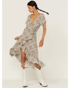 Wrangler Women's Floral Short Sleeve Surplice Wrap Dress