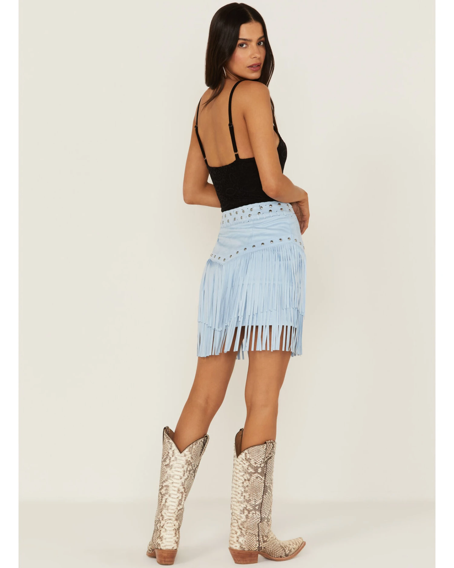 Idyllwind Women's Maxwell Ave Tiered Faux Suede Mini Skirt 5 Idyllwind Women's Maxwell Ave Tiered Faux Suede Mini Skirt - Image 3