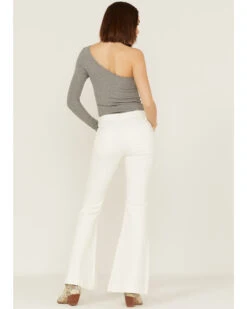 Shyanne Women's Mr. Flare Mid Rise White Cloud Dancer Flare Jeans 8 Shyanne Women's Mr. Flare Mid Rise White Cloud Dancer Flare Jeans -Wrangle Clothing Shop 2000360282 100 P3