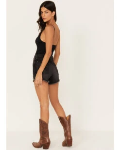 Wrangler Retro Women's Washed High Rise Raw Hem Shorts -Wrangle Clothing Shop 2000380203 400 P3